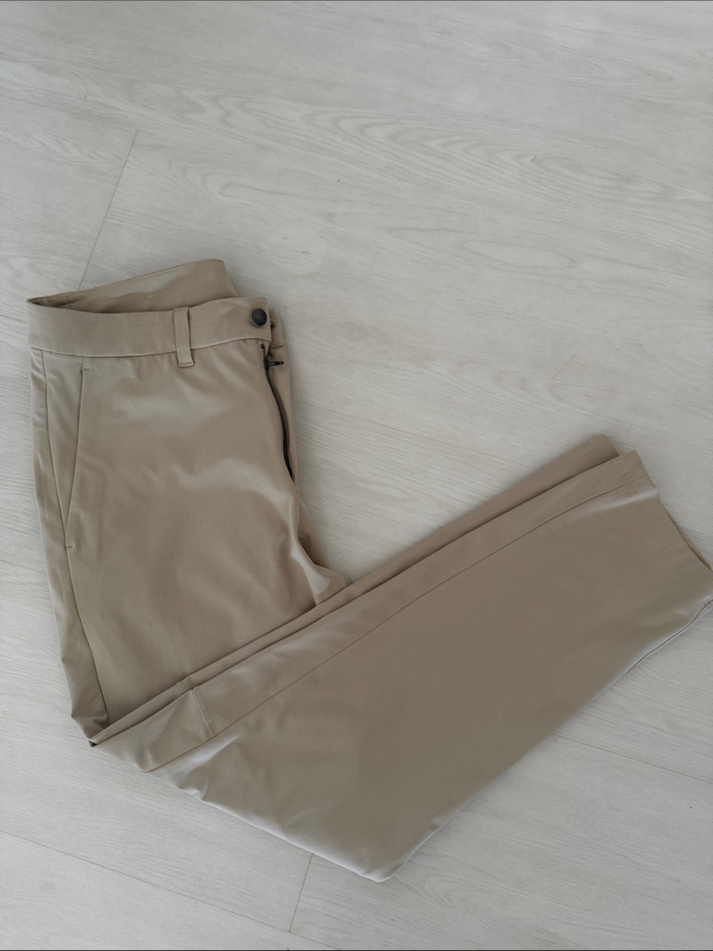 lululemon athletica Men's Chino Pants in Khaki